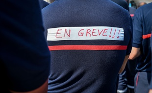 Pompier en grève, à Bordeaux. Photo d'illustration.
