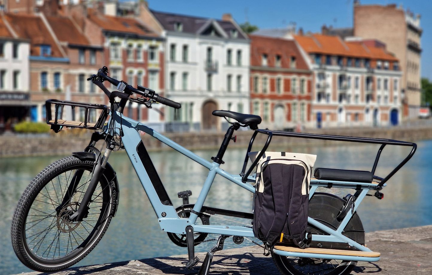 On a teste le 1er velo cargo de Decathlon et c est une belle reussite