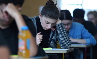 Une candidate au bac au lycée Pasteur de Strasbourg en juin 2019.