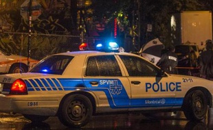 Un attentat à l'explosif visant le parlement de la province canadienne de Colombie-Britannique a été déjoué lundi, jour de la fête nationale, et deux personnes "inspirées par l'idéologie d'Al-Qaïda" ont été arrêtées, a annoncé mardi la police.