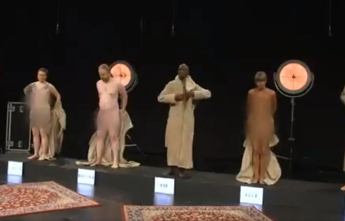 Retour A L instinct Primaire Non Flouté Danemark À la télévision danoise, des adultes nus font face aux questions des enfants
