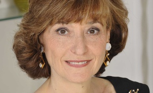 Noëlle Lenoir, ancienne ministre des Affaires européennes, à son domicile parisien en 2009.