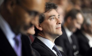 Le député socialiste Arnaud Montebourg a estimé lundi que Nicolas Sarkozy n'est pas seulement "devancé, il est isolé", après le premier tour de l'élection présidentielle.