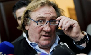 Après la maison, le passeport? La perspective d'une demande de naturalisation de Gérard Depardieu a été accueillie lundi avec un scepticisme teinté d'ironie en Belgique, où l'obtention de la nationalité nécessite de la patience et des preuves d'attachement au royaume.