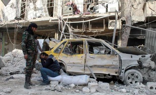 Les discussions sur le conflit syrien ont tourné au dialogue de sourds dès leur reprise lundi à Genève, les représentants de l'opposition et du gouvernement présentant des agendas opposés, ce qui a conduit la Russie à proposer une réunion élargie aux Russes et Américains.