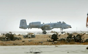 Un avion d'attaque au sol A-10 "Warthog", sur une base américaine du sud de l'Irak le 29 mars 2003