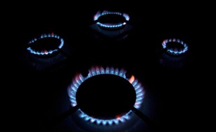 Le tarif réglementé du gaz de GDF Suez va baisser en moyenne de 0,18% au 1er septembre, poursuivant la tendance au repli observée depuis le début de l'année, a annoncé vendredi la Commission de régulation de l'énergie (CRE).