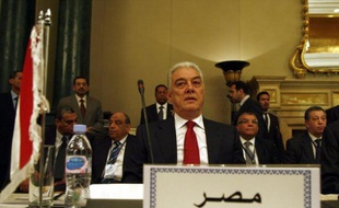 Un ex-ministre égyptien du Pétrole et un homme d'affaires en fuite ont été condamnés jeudi à 15 de prison chacun dans l'affaire de la vente à Israël de gaz naturel à un prix inférieur au marché, a-t-on appris de source judiciaire.