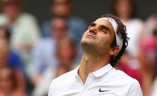 Federer battu par Raonic à Wimbledon.