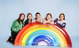 Les Kids United nouvelle génération. De gauche à droite: Ilyana, Valentina, Nathan, Gloria et Dylan.