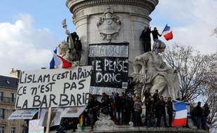 Rassemblement contre le terrorisme place de la République le 11 janvier 2015