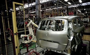 Renault va recruter 1000 personnes en CDI en 2015.