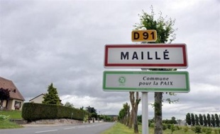 Plus de soixante ans après le massacre de 124 habitants d'un village du centre de la France par l'armée du IIIe Reich en août 1944, la justice allemande va envoyer des enquêteurs sur place en juillet, dans une démarche qualifiée d'"exceptionnelle".