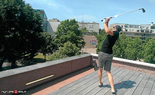 Le streetgolf s'invite sur la terrasse panoramique du Barrage Vauban.