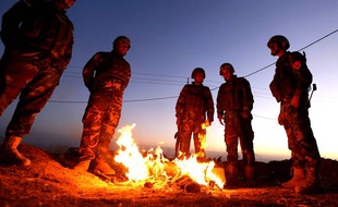 Irak: Les forces militaires avancent vers Mossoul
