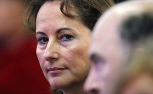 L'ex-candidate PS à l'Elysée, Ségolène Royal, a déclaré dimanche sur France 5 que Nicolas Sarkozy avait "peur" de perdre l'élection présidentielle parce qu'il avait "absolument besoin d'être réélu pour être couvert par l'immunité présidentielle".