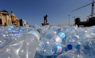 Une pile de bouteilles plastiques au Liban (image d'illustration).