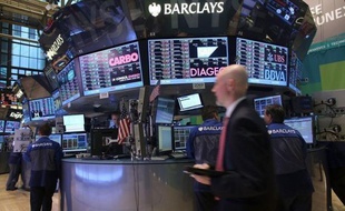 La Bourse de New York, qui a repris son souffle cette semaine, espère qu'une résolution durable de la crise chypriote et une nouvelle salve d'indicateurs économiques américains l'aideront à reprendre le fil de sa course aux records historiques.