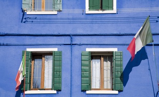 Illustration du drapeau de l'Italie, à Burano, au nord de Venise.