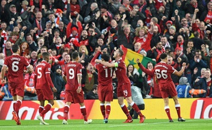 L'équipe de Liverpool dans son stade d'Anfield Road, le 24 avril 2018.