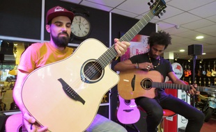 La guitare Lâg Hyvibe est la première guitare acoustique dite intelligente.