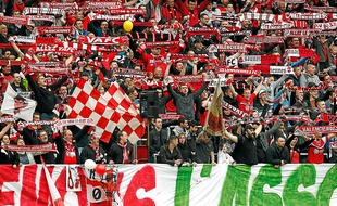 Furieux du comportement de leur équipe, des fans du VAFC ont invectivé plusieurs joueurs du club.