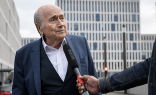 Sepp Blatter à son arrivée au bureau du Procureur général de Bern, en Suisse, le 1er septembre 2020.