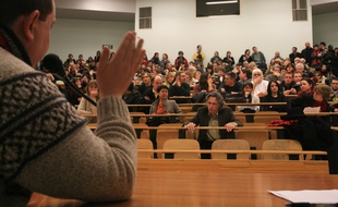Illustration de professeurs dans un amphi de la facult du Mirail à Toulouse.