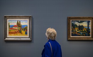 A droite, le tableau Paysage à Cassis, qui doit être rendu à la famille Gimpel.