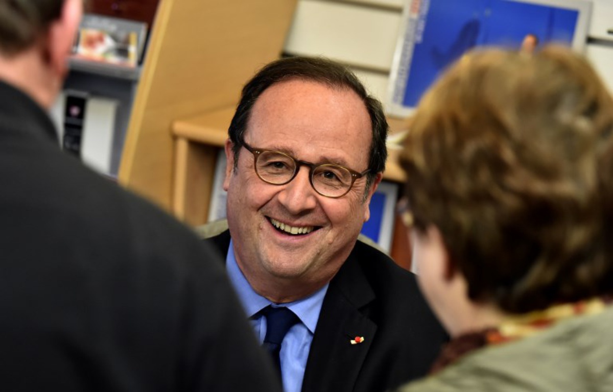 Le livre d'entretiens «Un président ne devrait pas dire ça...» devrait être adapté au théâtre