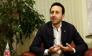 Le chef des opérations du CICR pour le Moyen-Orient et l'Afrique du Nord, Robert Mardini, à Damas le 21 octobre 2015