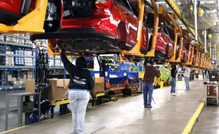 Quatre ans après le pic de la crise financière, qui s'est traduite par une réduction drastique des salaires, les Etats-Unis retrouvent la faveur des industriels comparé à l'Asie ou au Canada.