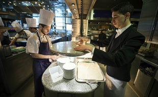 Un restaurant (illustration)