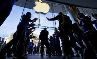 L'Apple store de Pékin, lors de la sortie de l'iPhone 5S, le 20 septembre 2013.