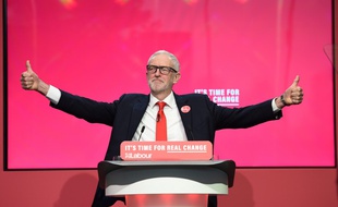 Jeremy Corbyn, leader des travaillistes, lors d'un meeting à Birmingham, le 21 novembre 2019.