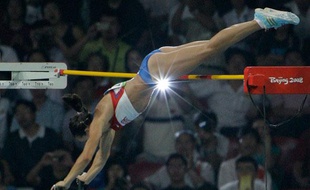 Yelena Isinbayeva
Chez les femmes, Yelena Isinbayeva a volé la vedette à toutes les concurrentes. Cette fille-là a quelque chose en plus.