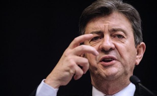 Jean-Luc Mélenchon, coprésident du Parti de gauche, a affirmé mardi sur France 2 que la déclaration de patrimoine était "un attrape-nigaud", "une histoire de Jean-Foutre".