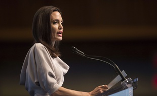 Angelina fait un don d'un million de dollars à son association