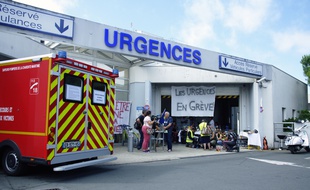 Les urgences en grève au CHU de la Rochelle, en juillet 2019.