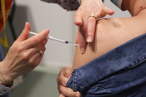 Les patients les plus vulnérables recevront une troisième dose de vaccin anti-covid.