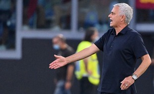 José Mourinho s'en est pris à ses habituels remplaçants après la peignée reçue en Norvège jeudi.