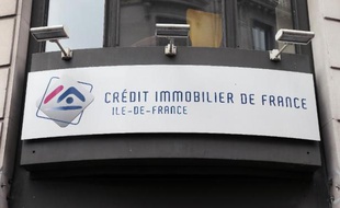 La devanture d'une agence du Crédit Immobilier de France (CIF) à Paris