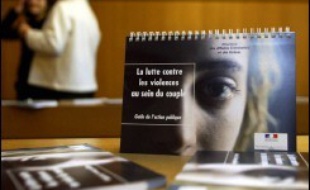 Accueillir et prendre en charge des femmes victimes de violences conjugales : l'unité de consultation médico-judiciaire (UCMJ) de Créteil, l'un des trois sites de référence en France dans ce domaine, le fait au quotidien, en partenariat avec des associations.