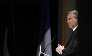 Nicolas Dupont-Aignan, candidat de Debout la République (DLR) à la présidentielle, a déploré jeudi qu'à cause "d'un certain laxisme qui touche la justice française", des "choses soient tolérées" sur les violences faites aux femmes.
