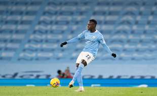 Benjamin Mendy avec City