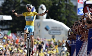 L'Italien Vincenzo Nibali a remporté la 13e étape du Tour de France à Chamrousse, le 18 juillet 2014.
