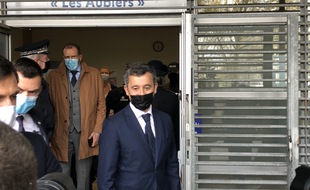 Gérald Darmanin a visité le poste de police des Aubiers, à Bordeaux, ce jeudi.