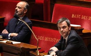Paris, le 14 avril 2020. Olivier Véran, le ministre de la Santé, et Edouard Philippe à l'Assemblée nationale.