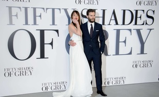Dakota Johnson et Jamie Dornan, à l'avant-première de Fifty Shades of Grey, à Londres, le 12 février 2015.