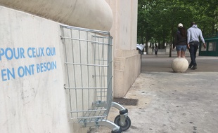 Le chariot solidaire de Monsieur BMX installé à Antigone, à Montpellier.